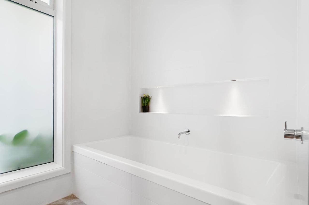 כרייסטצ'רץ' Family-Friendly, Home & Garden, 4Br, By Airport, Free Parking מראה חיצוני תמונה